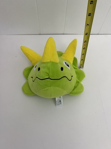Divertido Express Triceratops Cabeza de Dinosaurio 8" Peluche Verde Peluche Juguete Suave - Imagen 9 de 9