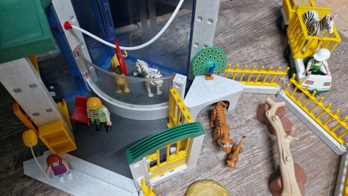 Playmobil / Tierpark / Zoo 3240 mit Figuren, Tieren und Zubehör - Bild 2 von 5
