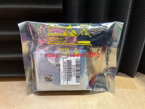 Lenovo ThinkSystem RAID 940-16i SAS PCI-E4x8 Card 4Y37A09730 +battery - Picture 5 of 7