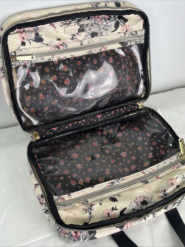 Betsy Johnson Cosmetics Travel Bag Floral Heart - Picture 6 of 11
