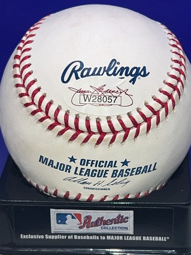 YOGI BERRA NEW YORK YANKEES SIGNED JSA AUTHENTICATED SIGNED OML BASEBALL - Picture 2 of 2