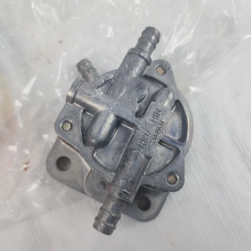 (1)全新无标签正品川崎KLT200 KLT250燃油泵81-83全新Duckster 49040-1002 — 第 3/3 张图片