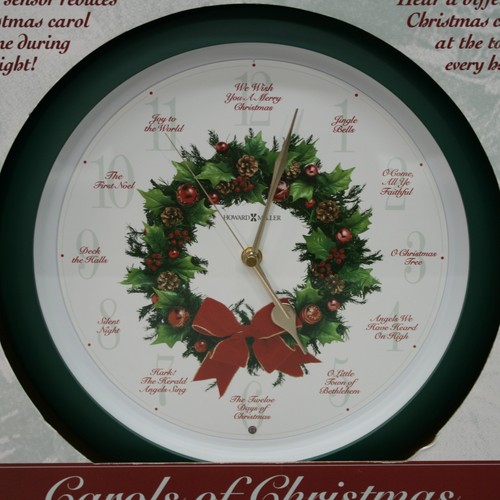 New Howard Miller Carols of Christmas 12 Songs Wreath Musical Wall Clock 625-224 - Picture 4 of 9