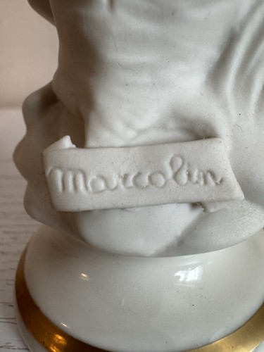 Capodimonte Porcelain Marcolin Brothers Figurine of Sitting Girl with Flowers - Picture 6 of 8