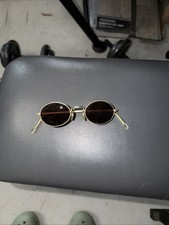Oval Sun Glasses With Case
