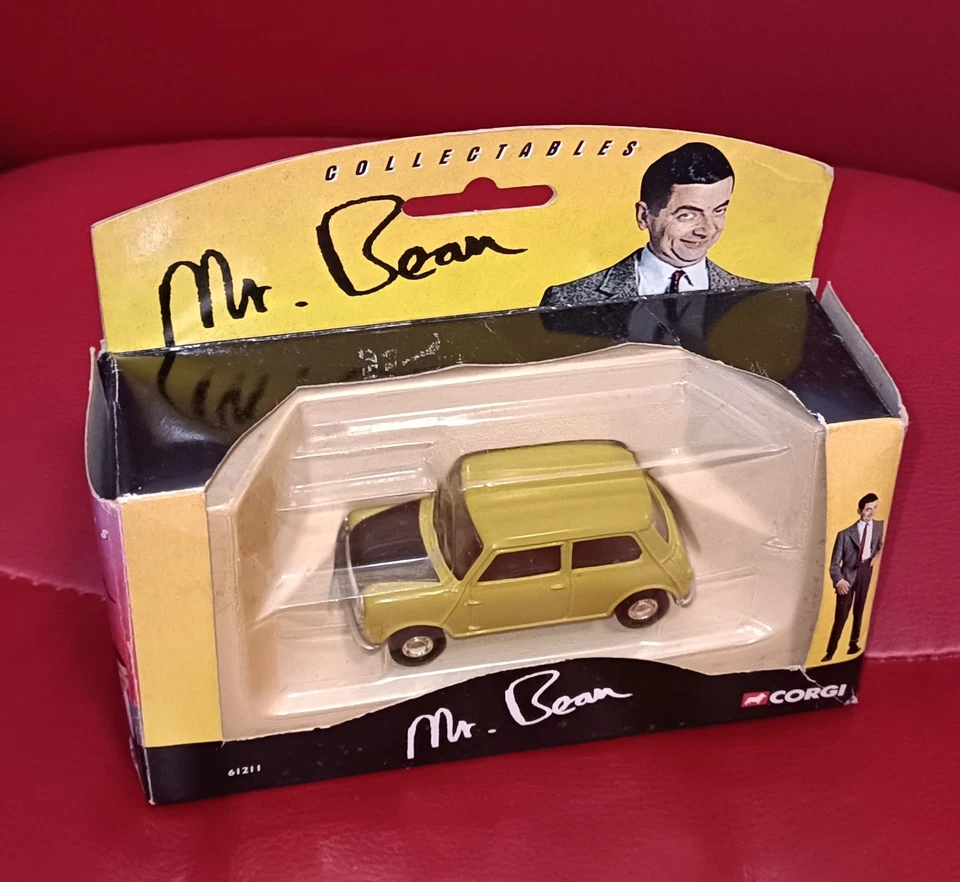 CORGI CLASSICS 1/43 MODELLO AUTO DIECAST AUSTIN MINI DI MR BEAN IN SCATOLA 61211 - Immagine 2 di 4