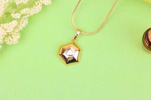 Gold-Plated Satin White Pendant with Iridescent Center Stone, XPPT1749 - Picture 5 of 12