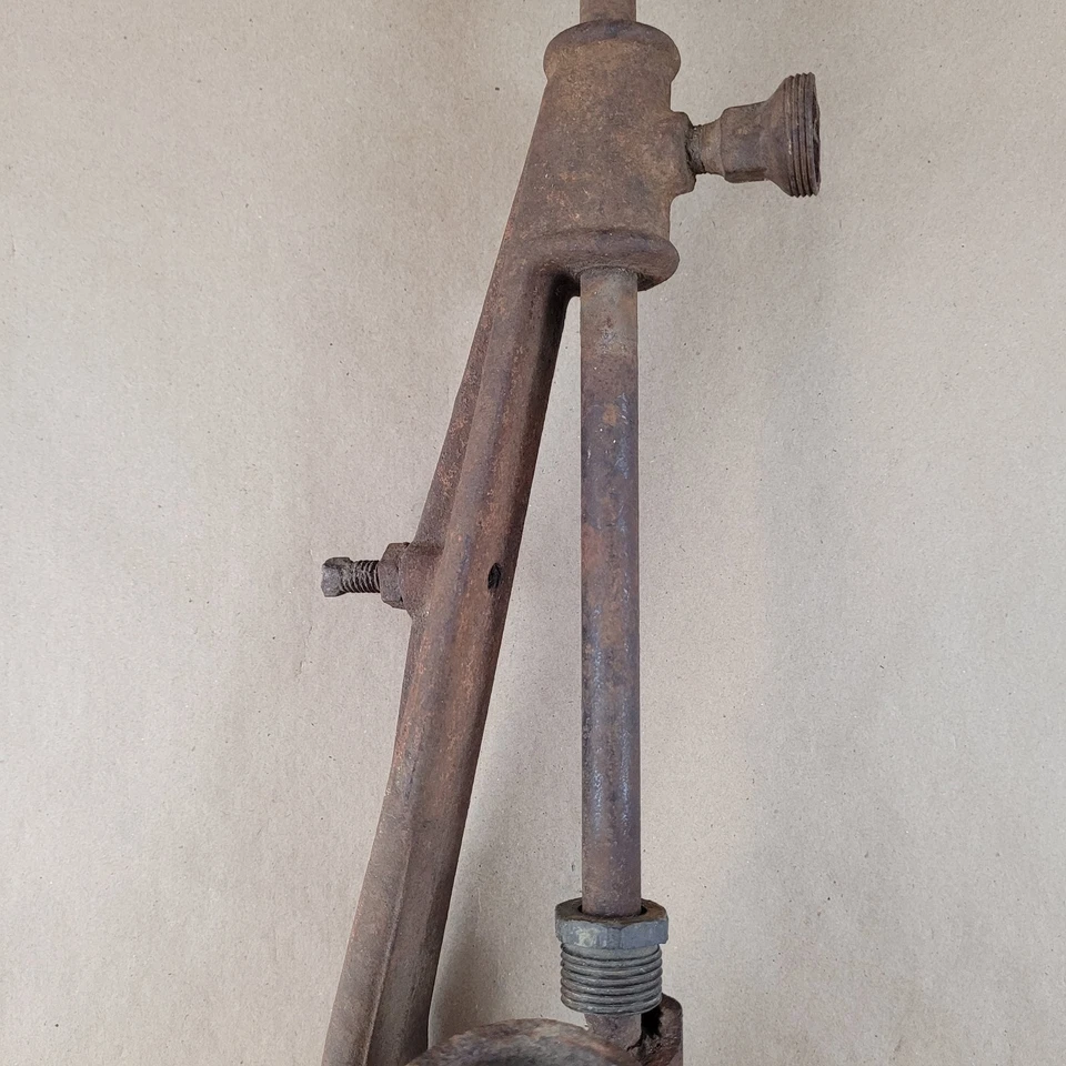 ANTIGUO FORD MODELO T ACCESORIO BOMBA DE AGUA RECAMBIO AÑOS 1910 1920 Foto 3 de 4