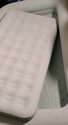 Intex Kidz 10" Starry Night Travel Air Mattress with Hand Pump - Picture 4 of 6