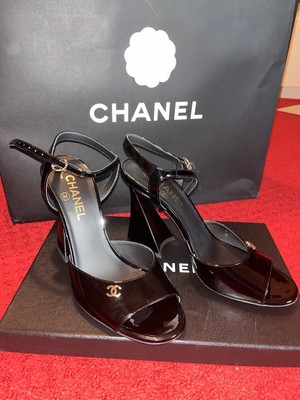 靴 CHANEL BLACK ANKLE STRAP WRAP HEELS Chanel Black Lace Ankle Wrap Bow CC Pumps Size 9/39.5