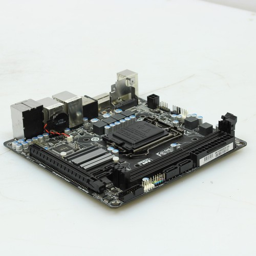 Gigabyte GA-H97N LGA 1150 Micro-ATX DDR3 scheda madre con protezione IO - Foto 3 di 5