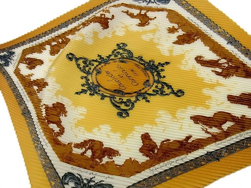 HERMES CARRE PLISSE 90 Pleated Scarf Shawl HERMES Ribbon w/Box Gift Length49.6in - Picture 4 of 9