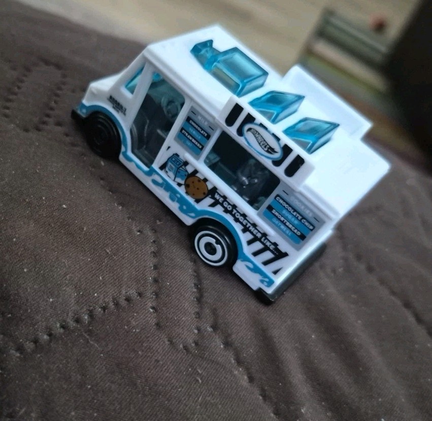 Picture 7 of 8