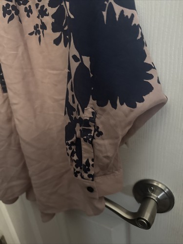 Maeve Anthropologie lila/marineblau Blumendruck Hi-Lo 3/4-Ärmel BOHO Top Gr. S - Bild 6 von 9
