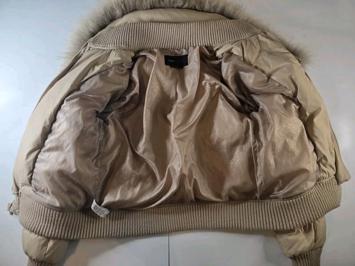 Chaqueta acolchada BCBG Maxazria para mujer marrón relleno mapache talla L - Imagen 10 de 22
