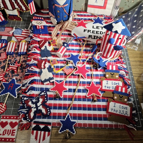 Vintage Handmade Lot Of Needlepoint  Plastic Canvas 4th of July Decorations  - Picture 3 of 24