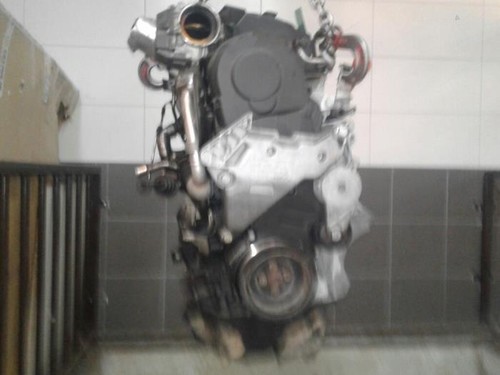 Motor sin accesorios (diesel) VW Passat B6 Variant 3C5 P10761690 - Imagen 2 de 4