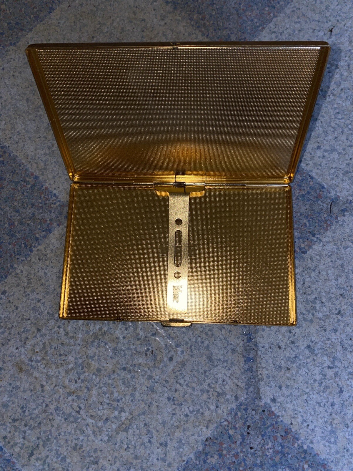 Picture 4 of 16