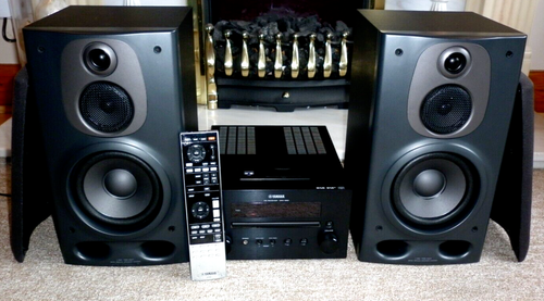Yamaha CD-Receiver mit CD-MP3/USB/FM-DAB-DAB+Radio/iPod Dock/AUX &Aiwa Lautsprecher