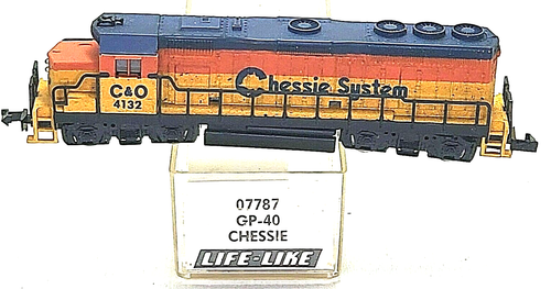 N Life-Like 7787 EMD GP40 C&O Chessie Loco #4132 (Tested) rapido couplers - Picture 2 of 3
