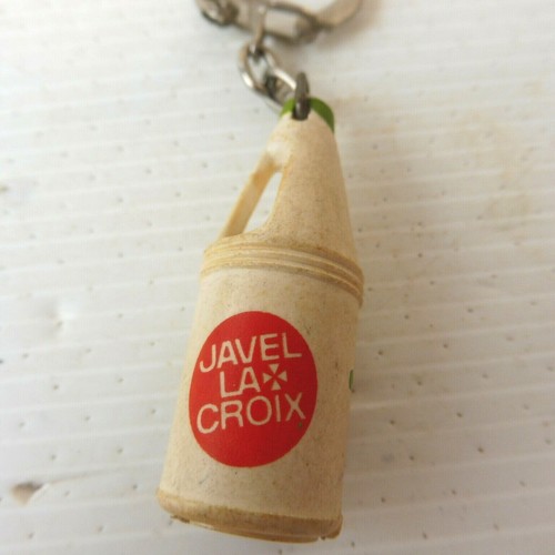 PORTE CLES DES ANNEES 60 KEYCHAIN - BOUTEILLE JAVEL LA CROIX PHOTO RECTO-VERSO - Foto 2 di 2