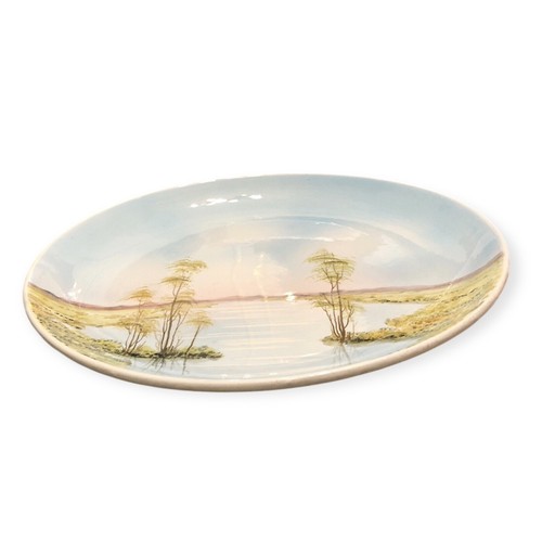 PIATTO DECORATIVO DA PARETE IN CERAMICA FIRMATO E DIPINTO A MANO VINTAGE 31 cm - Imagen 2 de 12