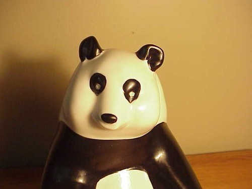 ADORABLE VINTAGE 1984 ARTIST SIGNED ARABIA FINLAND PORCELAIN PANDA BEAR FIGURINE - Picture 2 of 9