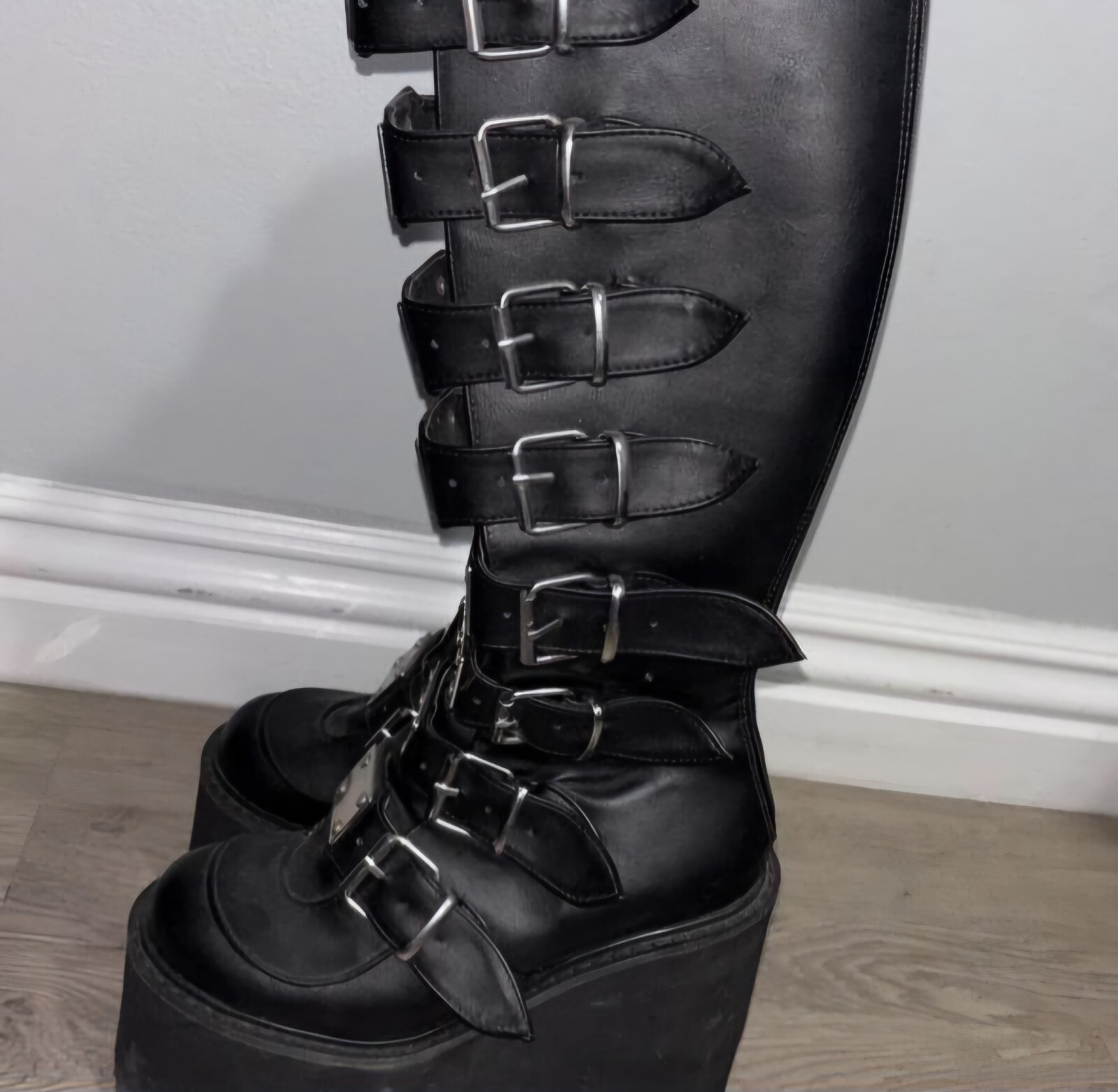 Demonia Swing 815 - image 3