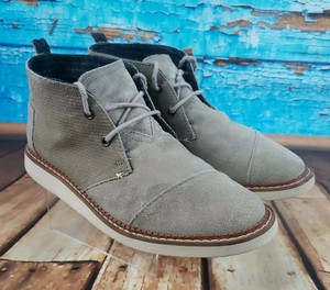 mens beige chukka boots