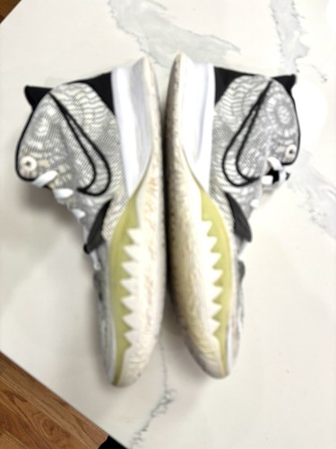 Nike Shoes Men 12 White Black Kyrie 7 Brooklyn Beats CQ9326 100 Basketball - Picture 5 of 8