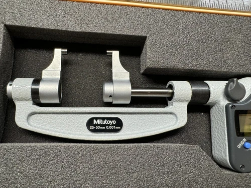 Mitutoyo 343-251-OMP-50M Caliper Micrometer, 25-50mm Range, 0.001mm Graduation
