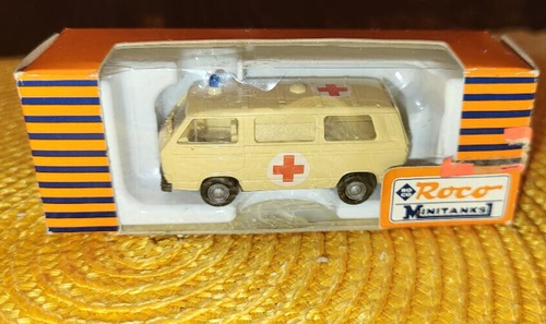 Roco HO Minitanks VW Type 2 Ambulance Van 456 nib 1:87 scale - Picture 5 of 5