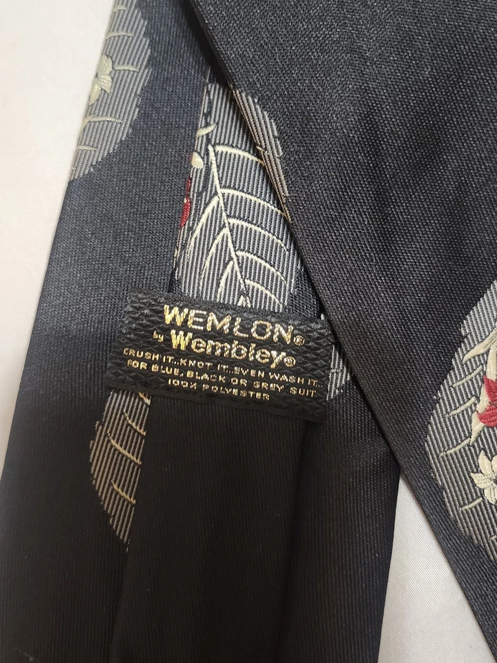 Corbata retro vintage para hombre Wemlon Wembley polietileno ancha años 70 negra Foto 2 de 2
