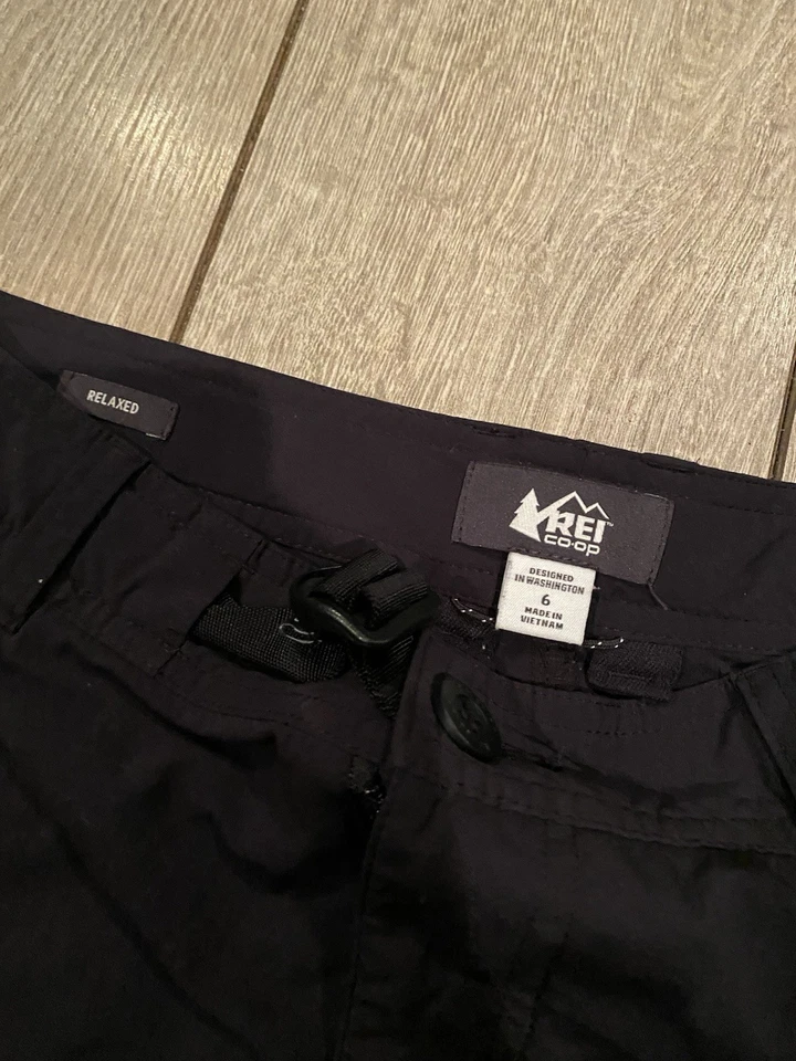 Pantalones Cortos REI CO-OP Cargo Utility Negros Juveniles Talla 6 Foto 4 de 4