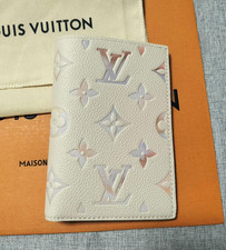 NEW LOUIS VUITTON Monogram Passport Case Unisex Beige Authentic From Japan F/S