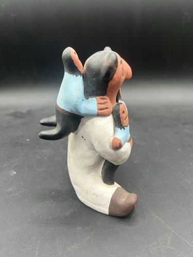 Vintage Storyteller Clay Figurine Native American Signed 3 Kids Navajo - Picture 6 of 10
