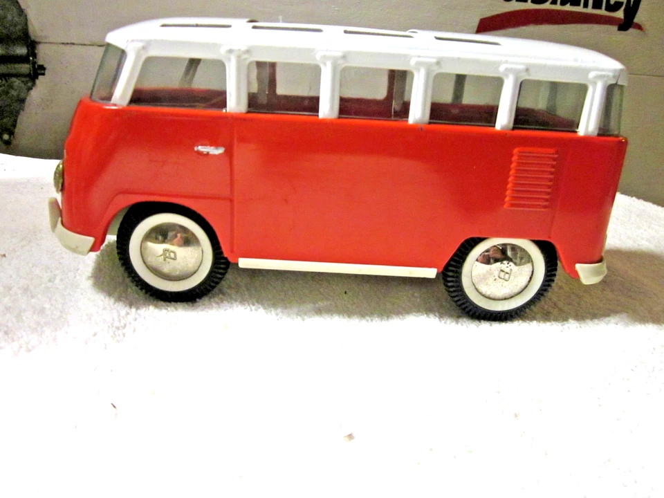 Autobús Volkswagen Deluxe Buddy L 23 ventanas LIMPIO. Foto 4 de 4