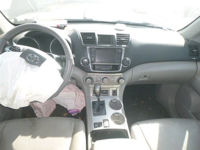 Toyota Highlander 2013 Transfer Case 3610048060 0588 - Image 2 of 4