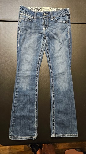 Ariat Real Denim Low Rise Boot Blue Jeans Damen 29S Rosy Whipstitch LÖCHER