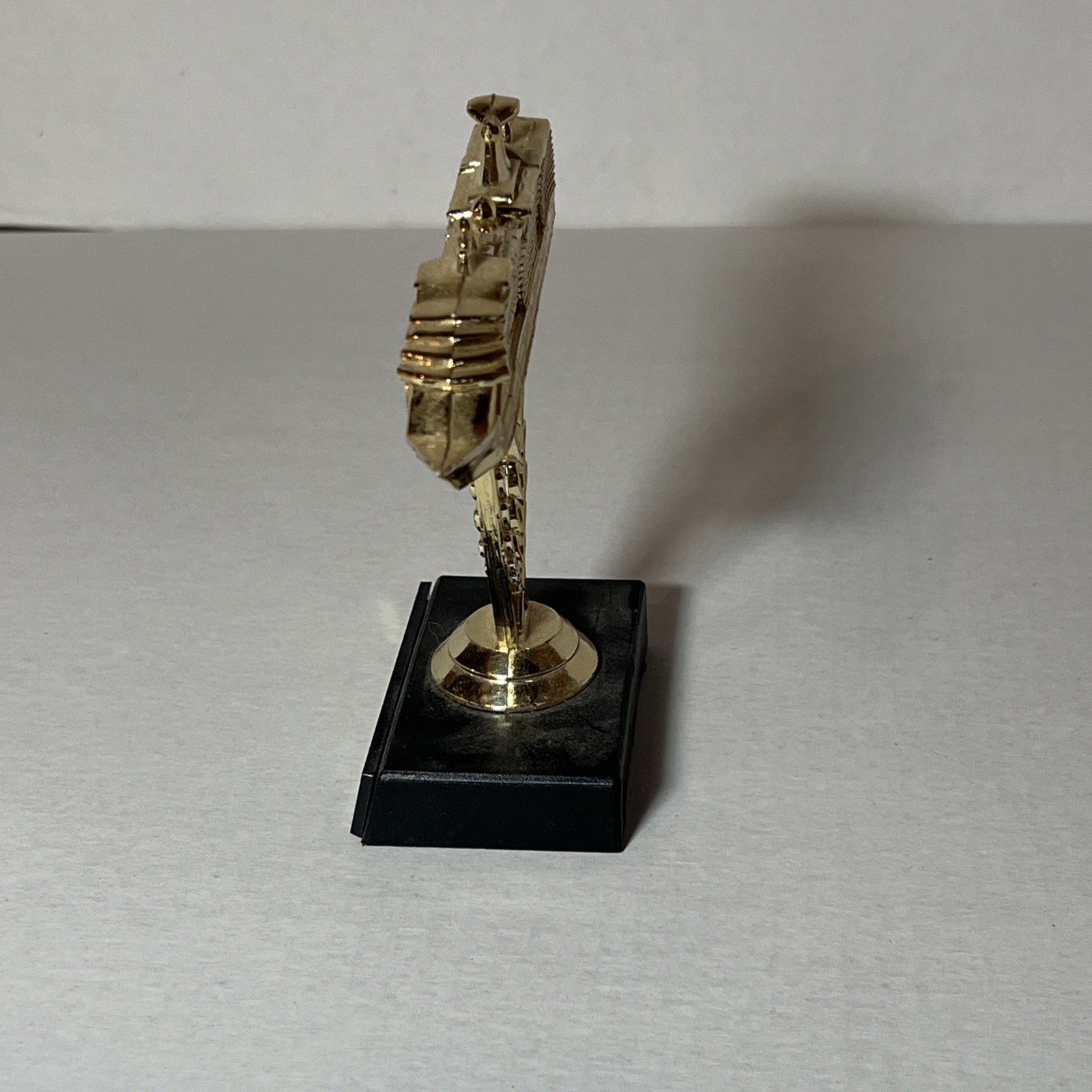 Picture 2 of 3