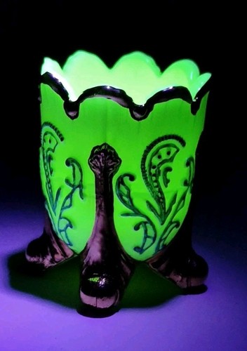 Vintage Uranium Custard Toothpick Holder 2 x 2.5 Glass Goldfeet & Trim 22k