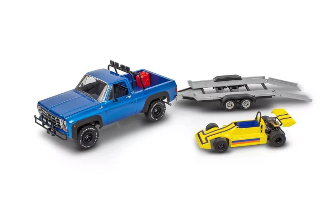 Revell 1/25 Scale 1978 Chevy Off-Road 4x4 w/Malibu Grand Prix