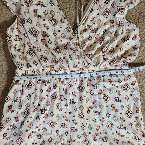 Torrid Womens Gauze Surplice Romper Pristine Cream Floral Geometric Boho Size 1X - Picture 6 of 11