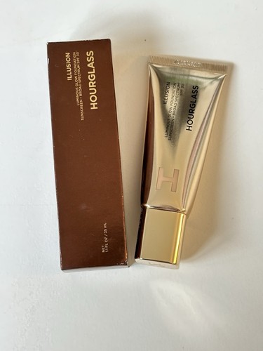 Hourglass Illusion Luminous Glow Foundation RRP £58