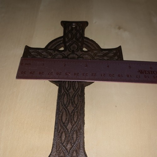 Vtg Rustic Ornate Celtic Cross Wall Hanging Decor Cast Iron Rust Patina Gallery - Picture 17 of 19