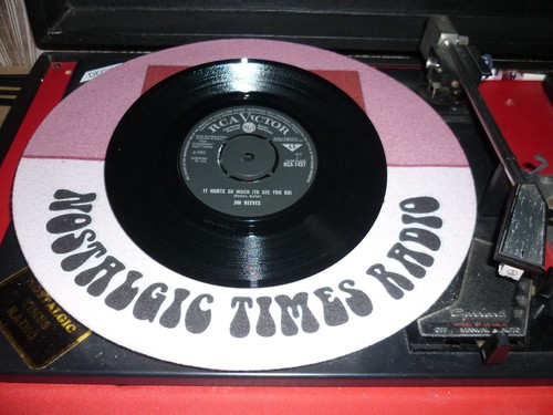 It Hurts So Much (To See You Go) by Jim Reeves , 45 rpm Vinyl - Picture 2 of 2