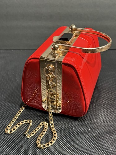 LA TERRE Women’s Cherry Red /Gold Handbag Clutch Purse Bag - Picture 4 of 13