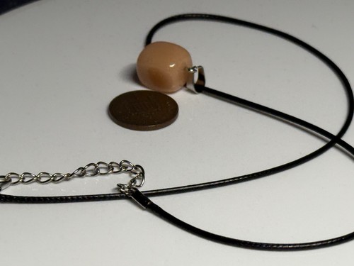 Pendant Red Aventurine Natural Stone Leather Strap Jewellery 6.38g - Picture 6 of 6