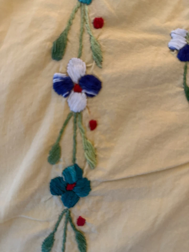 Sábana Cobertor Algodón Amarillo MEXICANO Floral Bordado 92 x 82 Completa/Reina Foto 3 de 4