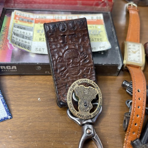 Grandpas Junk Drawer Ashtrays Rock Garage Pin Lighter Golf Vintage Sun Glasses - Picture 17 of 24